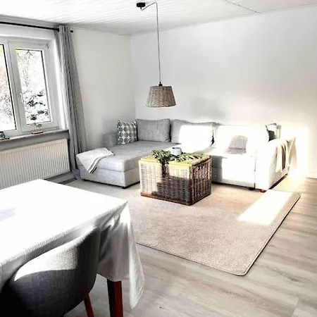 Urlaub In Unserem „kleinen Haus“ Appartement *